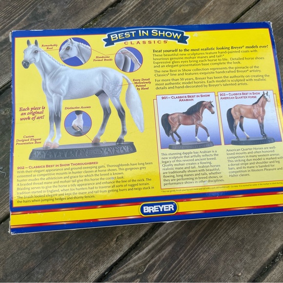 Breyer Best In Show Classics 902 Thoroughbred Sealed (box has some damage) - Picture 4 of 11